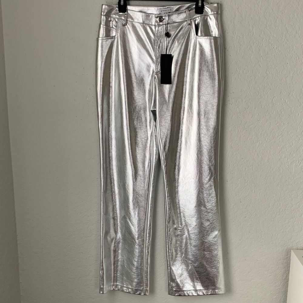 NWT Gianni Bini Silver Metallic Faux Leather Straight Leg Pants Size 31
